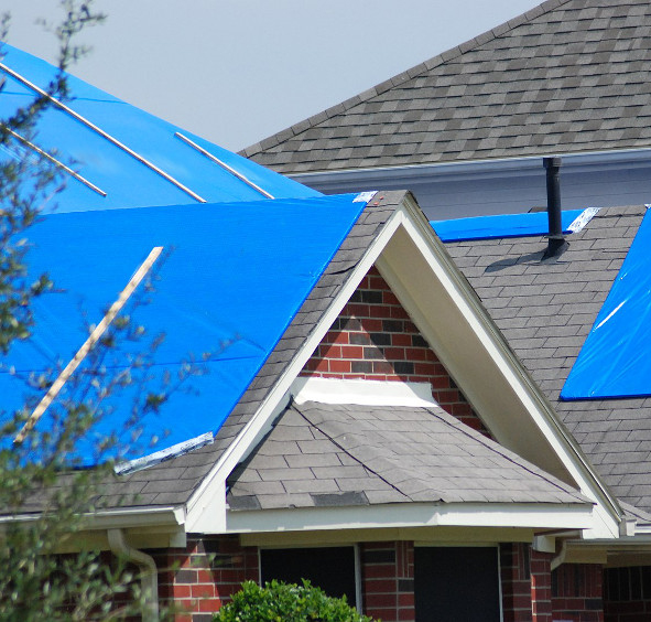 emergency-roof-tarping